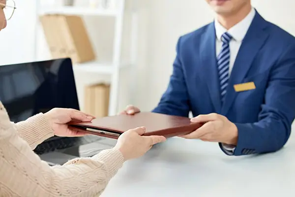 如何介绍特斯拉这家公司